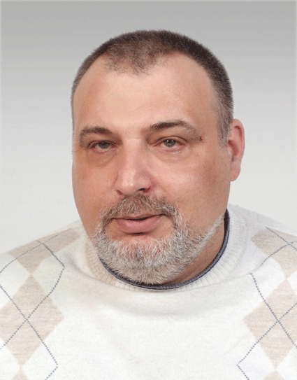 Д-р Николай Узунов