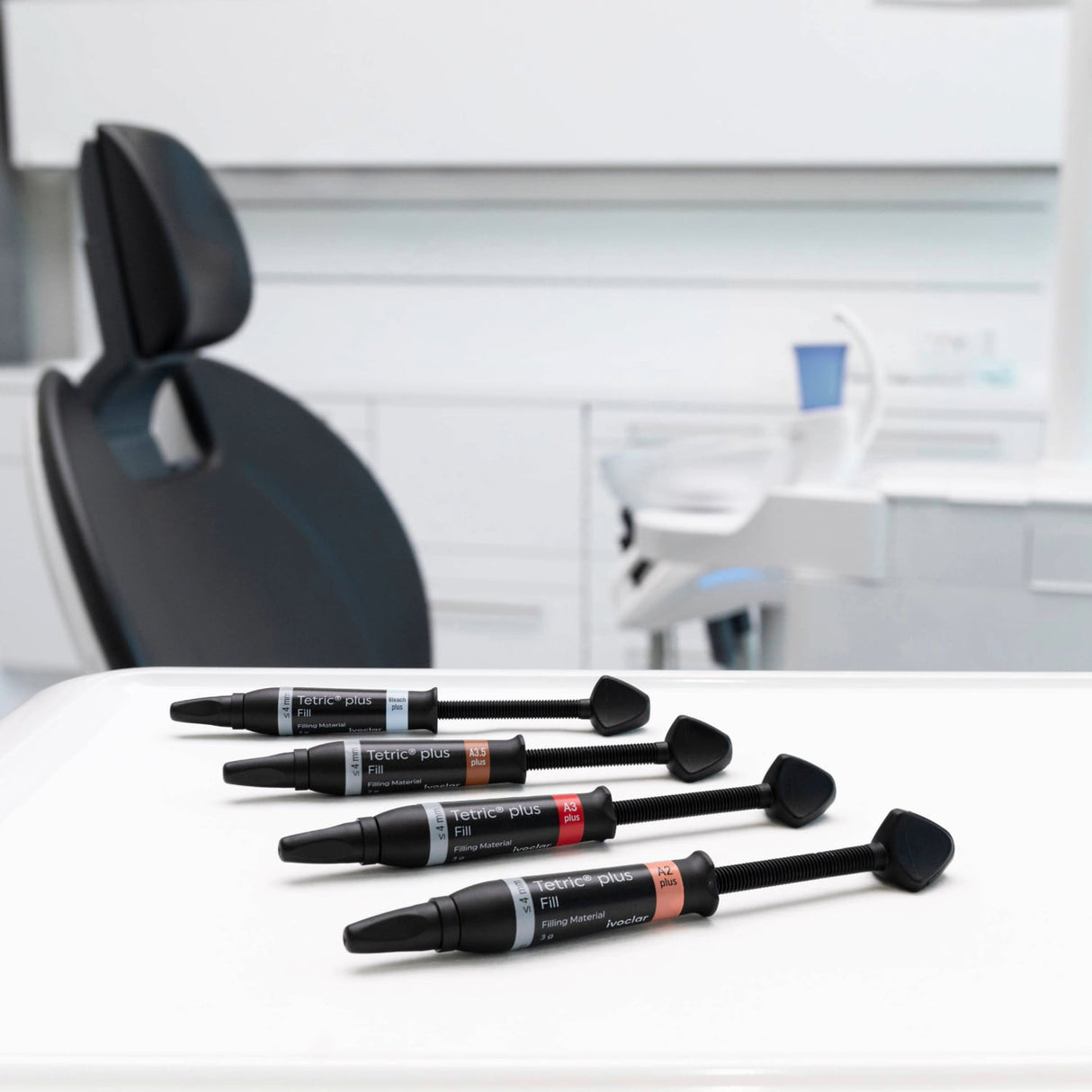 Tetric plus Starter Kit Syringe